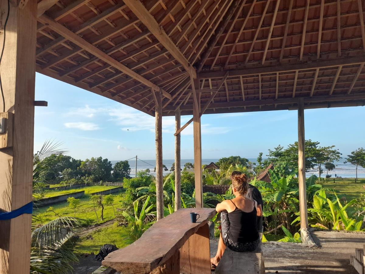 The Nyamo Surf & Stay Pulukan Zewnętrze zdjęcie
