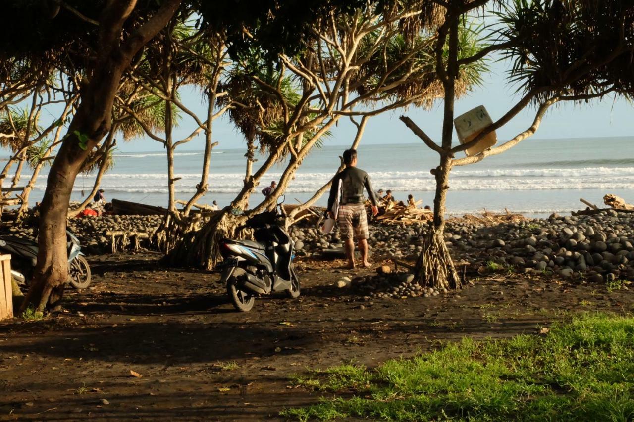 The Nyamo Surf & Stay Pulukan Zewnętrze zdjęcie