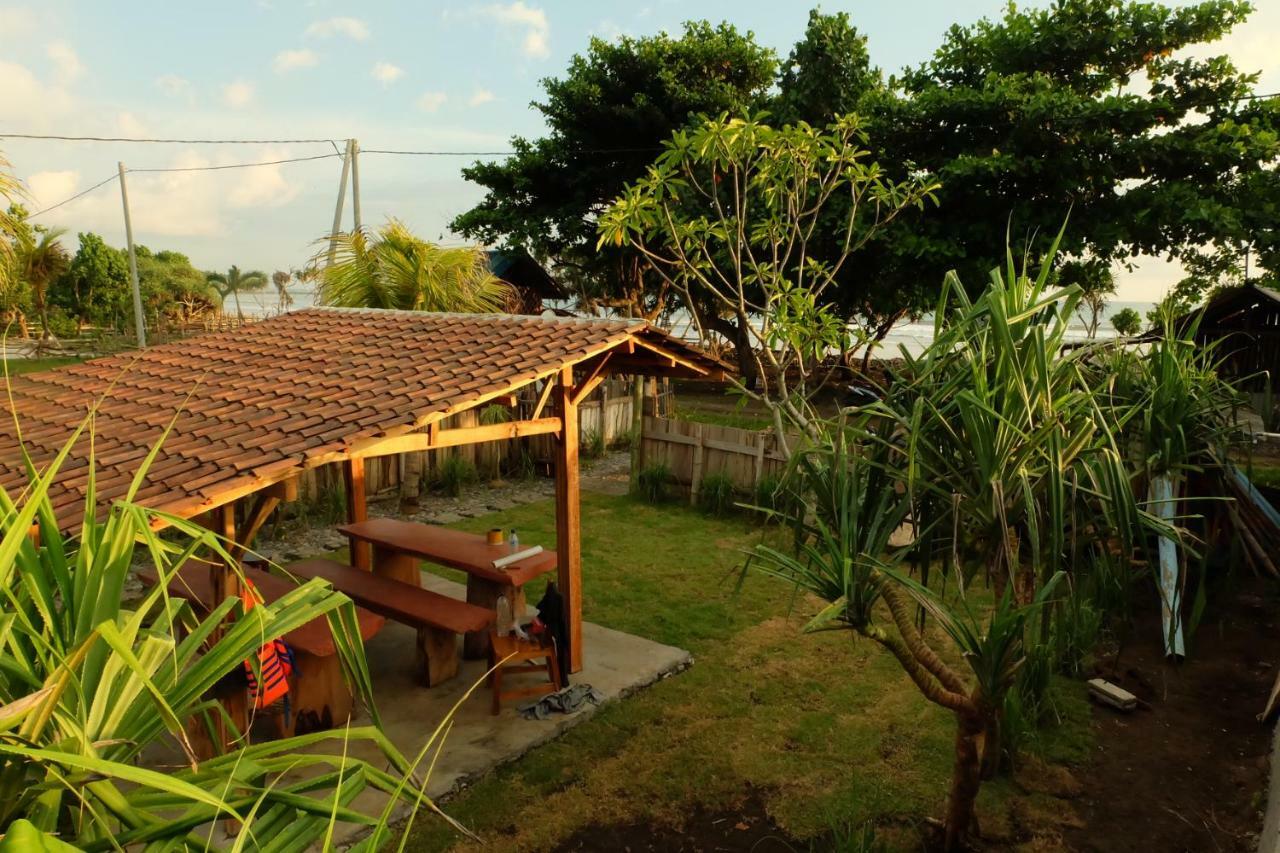 The Nyamo Surf & Stay Pulukan Zewnętrze zdjęcie