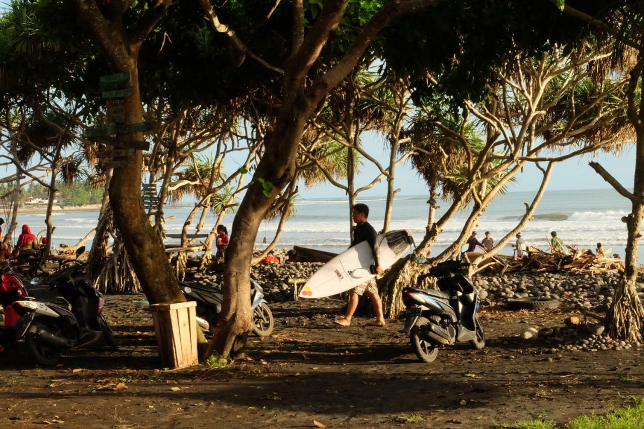 The Nyamo Surf & Stay Pulukan Zewnętrze zdjęcie